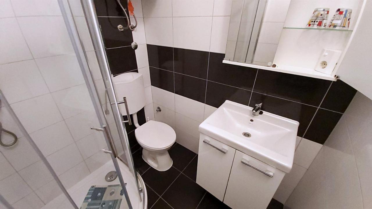 Apartments Gajo Омиш Экстерьер фото