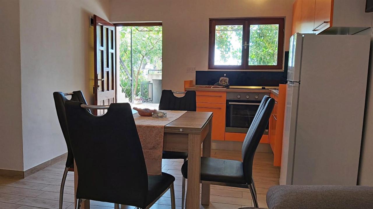 Apartments Gajo Омиш Номер фото