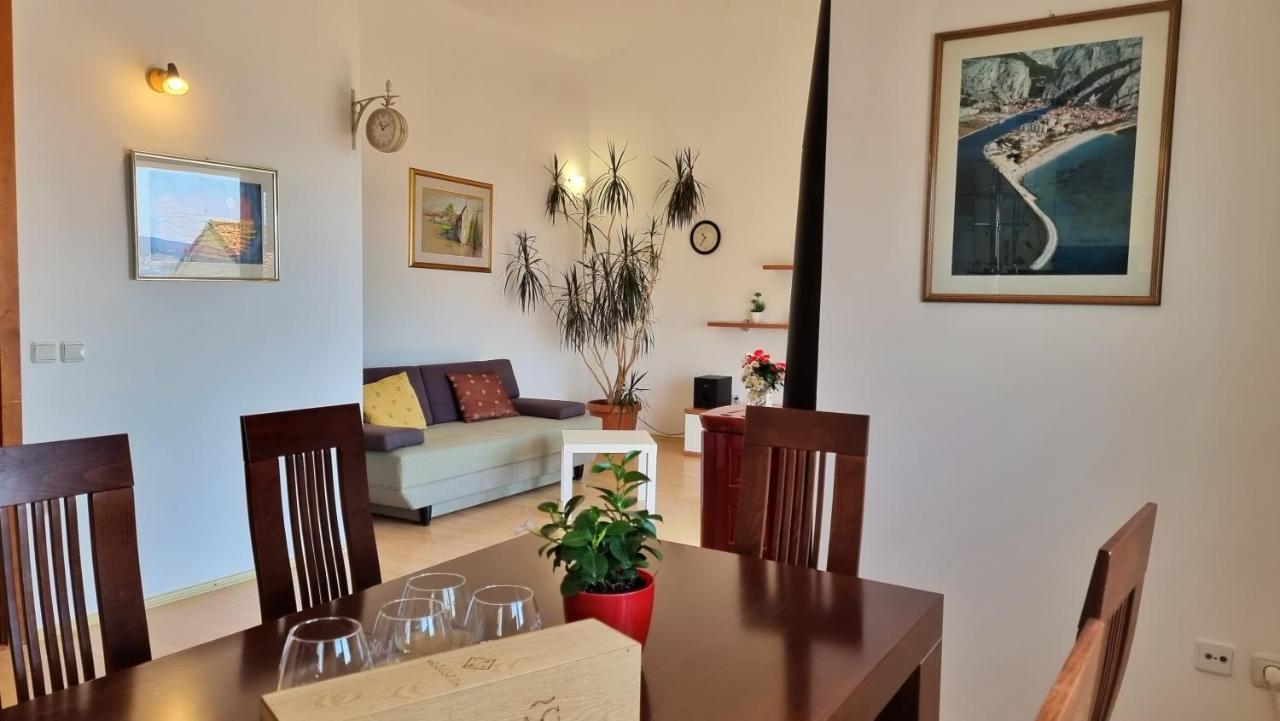 Apartments Gajo Омиш Экстерьер фото