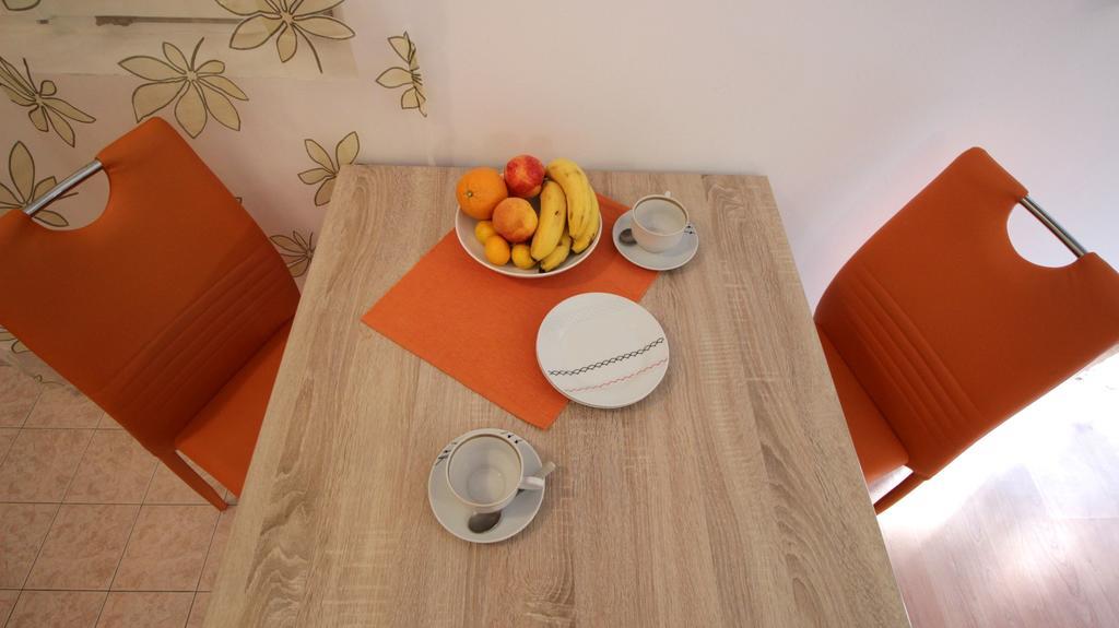 Apartments Gajo Омиш Экстерьер фото